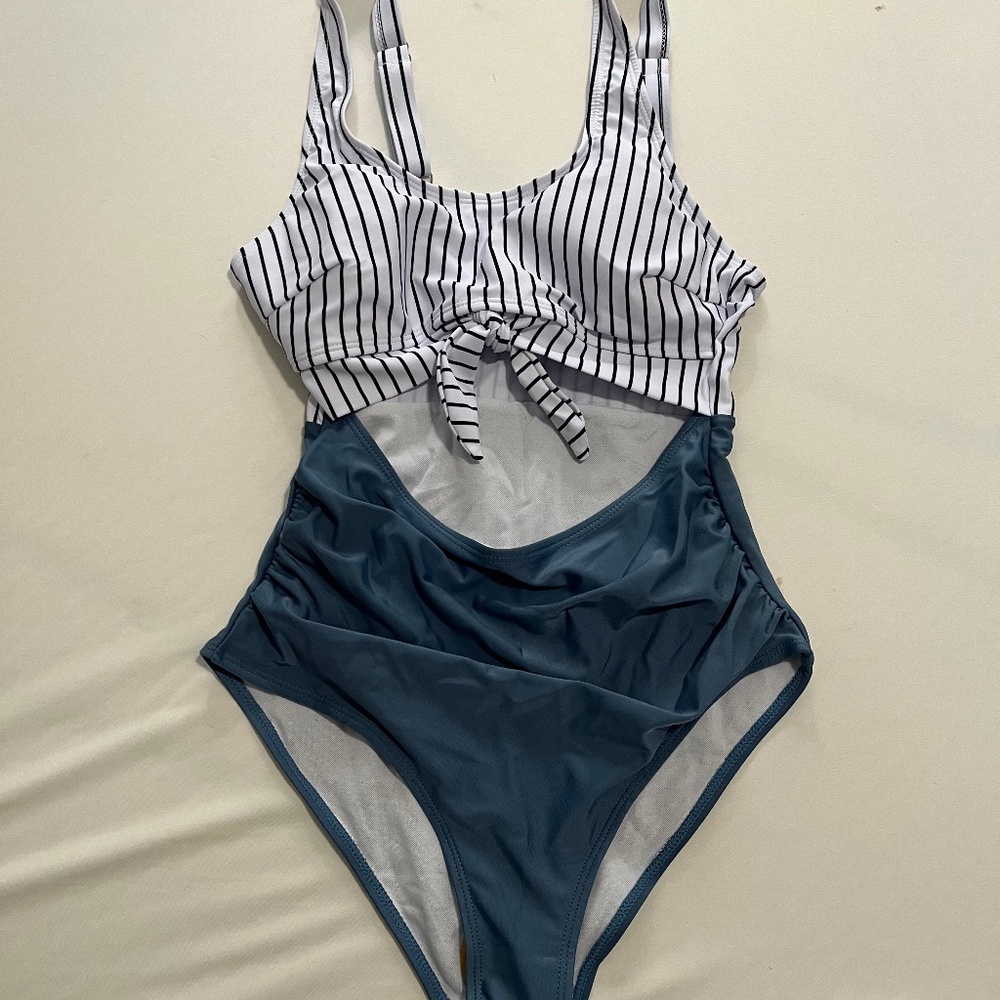 Women’s new swimsuit